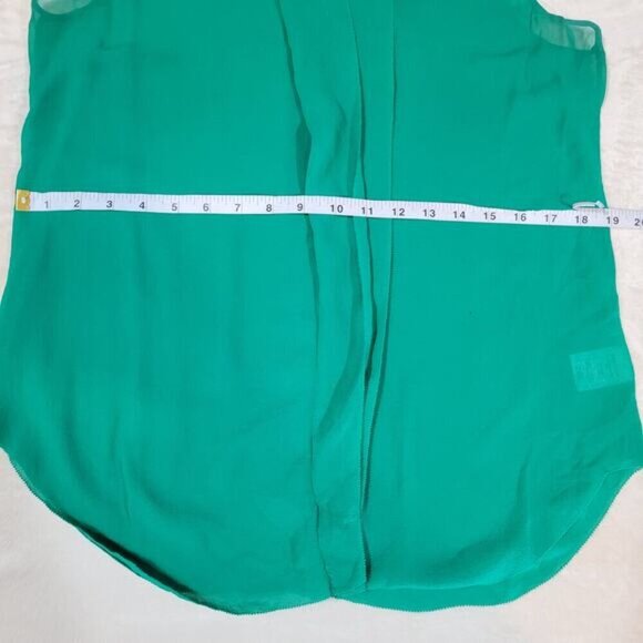 Aritzia Babaton Green Silk Ruffled Blouse - Size Small - Picture 6 of 8